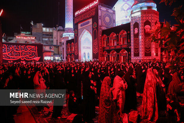 Muharram mourning ceremony in Imamzadeh Saleh
