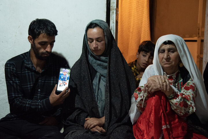 سرنوشت دخترک ۱۱ماهه در روستای مرزی/ «نارگل روی دست‌هایم جان داد!»