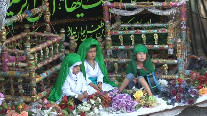 سنگ تمام خمینی شهریها در عزای حسین (ع)