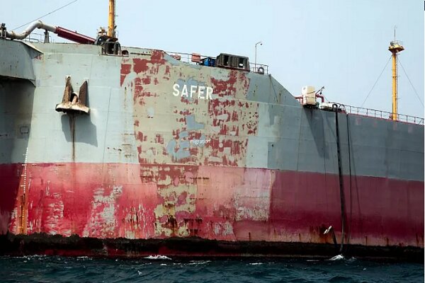 آغاز روند تخلیه نفت از نفتکش «صافر» در سواحل یمن