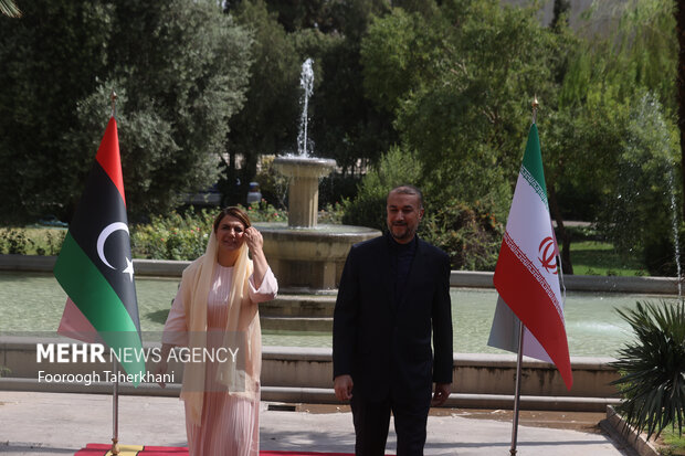 Iran FM welcomes Libyan counterpart in Tehran
