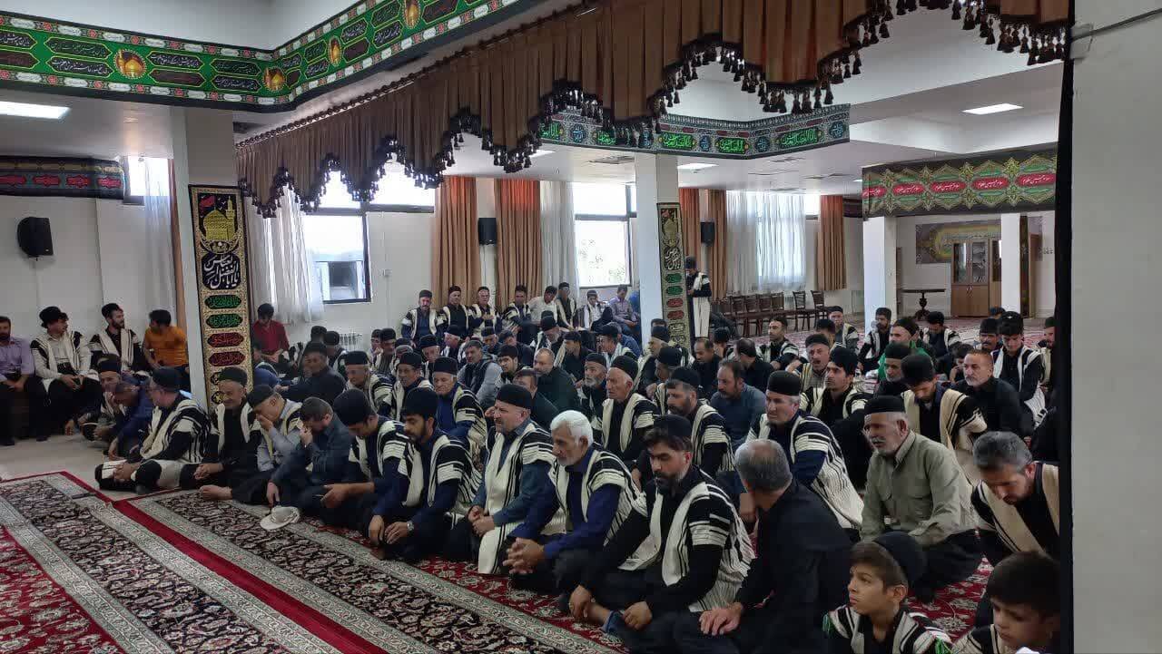 برگزاری مراسم عزاداری عشایر بختیاری در حرم رضوی