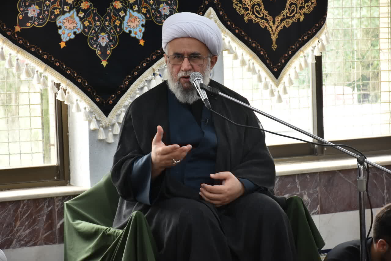 دشمن نسبت به نظام اسلامی در حال سیاه نمایی است دشمن نسبت به نظام اسلامی در حال سیاه نمایی است