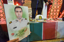 مراسم تشییع پیکر شهید مدافع امنیت در شهرستان کوار برگزار شد
