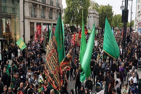 مسيرة حسينية حاشدة يوم عاشوراء وسط لندن تستنكر التجاوز على القرآن الكريم