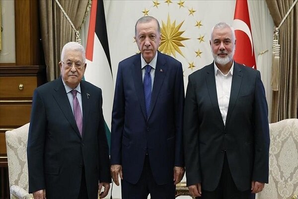 Erdogan meets Mahmoud Abbas, Ismail Haniyeh