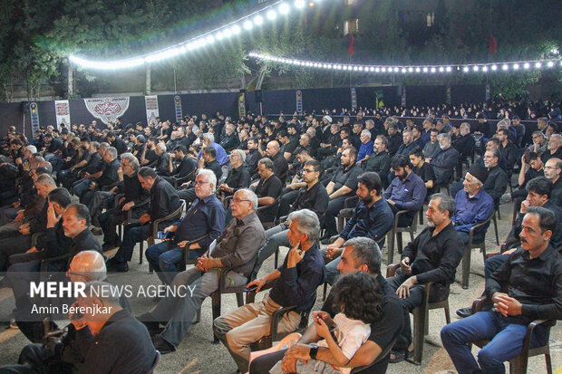 عزاداری شب تاسوعای حسینی در هیئت مدرسه شهید ذولانوار شیراز