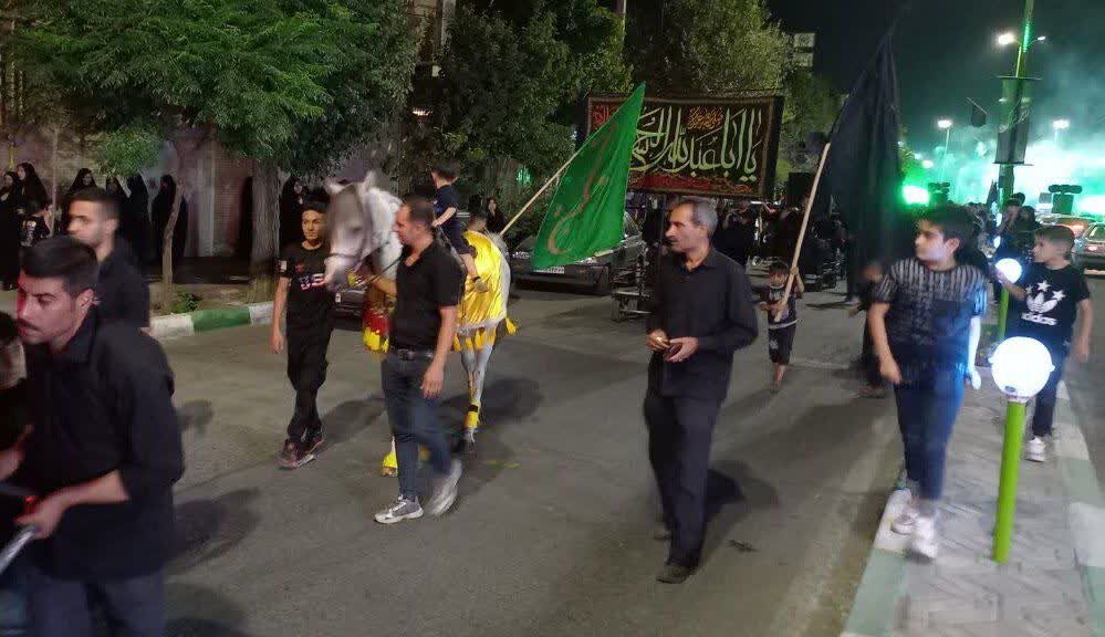 عزاداری شب تاسوعای حسینی در اردستان