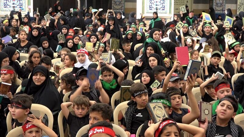 نوجوانان لبنانی در محکومیت هتک حرمت قرآن کریم تجمع کردند+ تصاویر