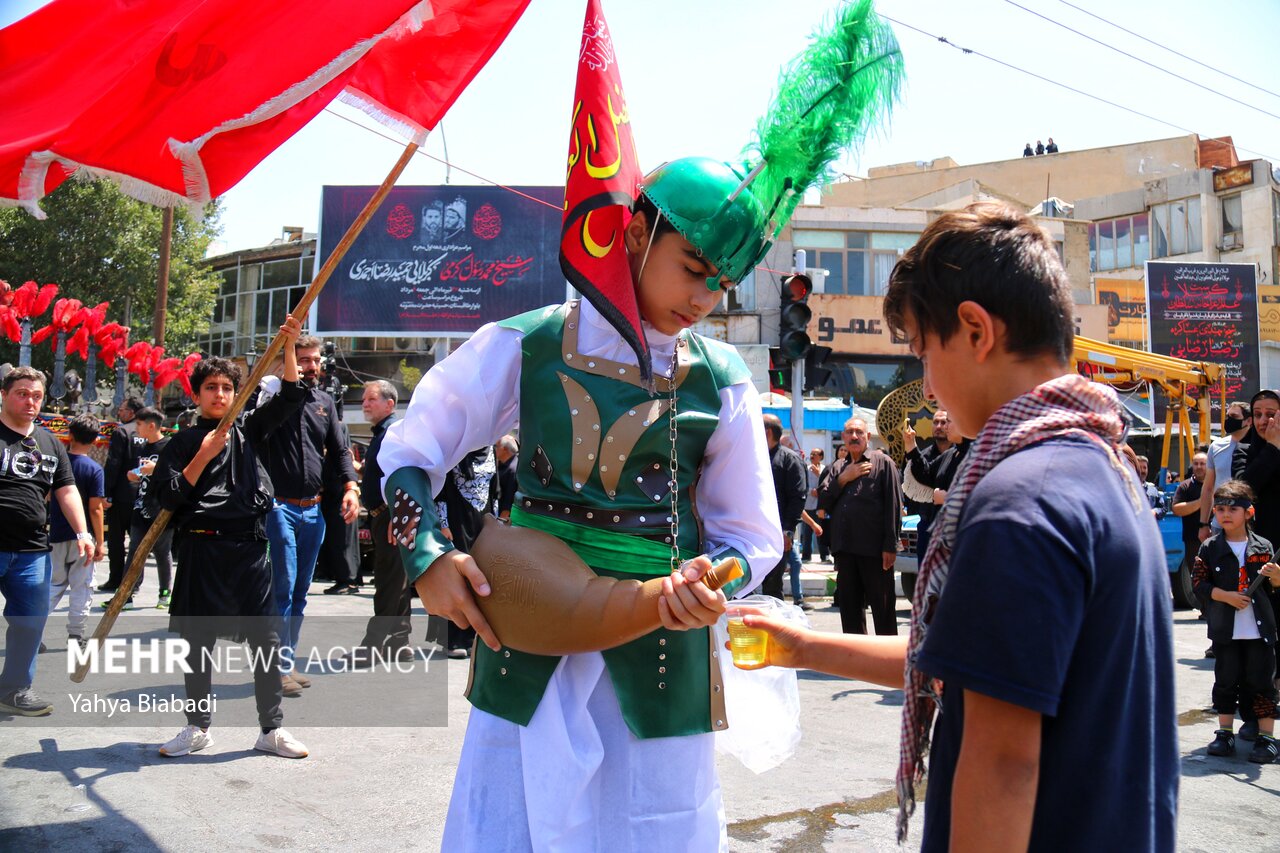 درس ولایتمداری و وفاداری به جبهه حق مهمترین روایت تاسوعا