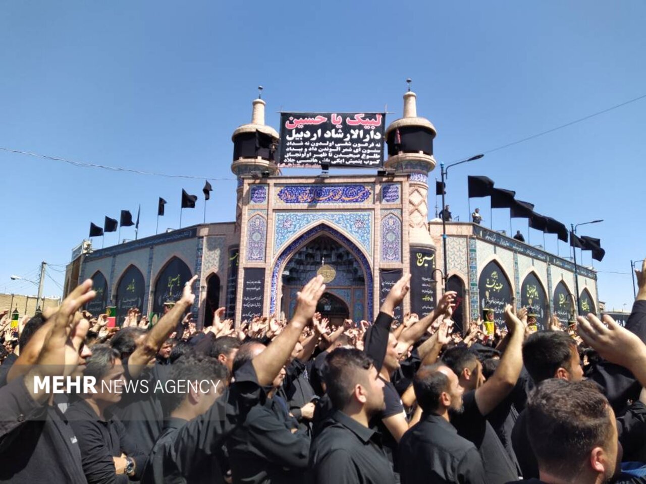 اجتماع عزاداران تاسوعای حسینی در دارالارشاد اردبیل