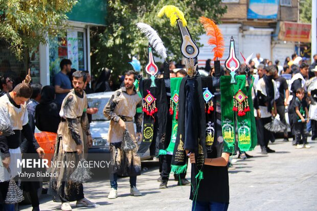 مراسم عزاداری روز عاشورای حسینی در کرمانشاه