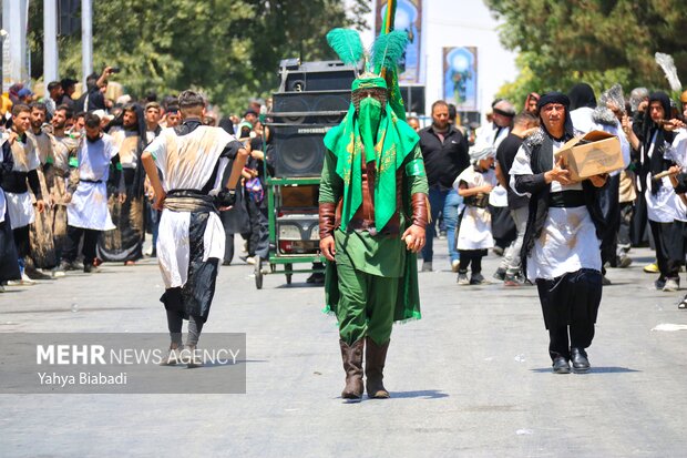 مراسم عزاداری روز عاشورای حسینی در کرمانشاه