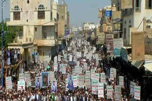 مسيرات جماهيرية حاشدة في مختلف مدن اليمن إحياء لذكرى عاشوراء