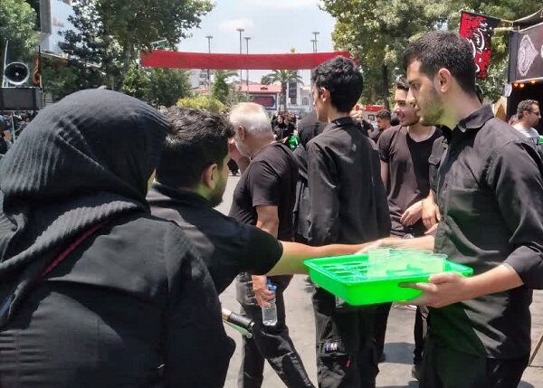 گیلانیها در سوگ ارباب بی کفن/ جوانان میدان داری کردند