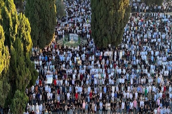 اقامه نماز جمعه در مسجدالاقصی با حضور ۴۵ هزار فلسطینی/ عملیات ضدصهیونیستی در جنوب نابلس