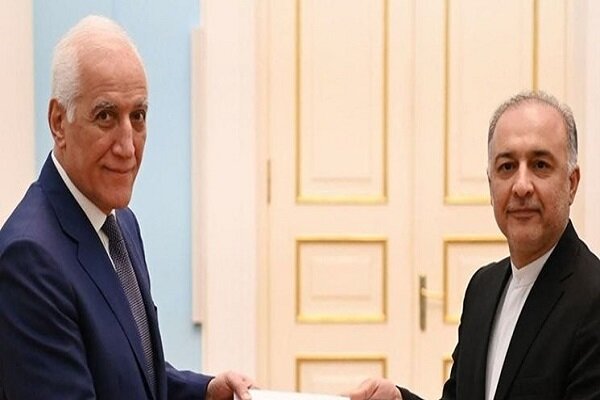 الرئيس الأرميني يؤكد على أهمية العلاقات الودية مع ايران