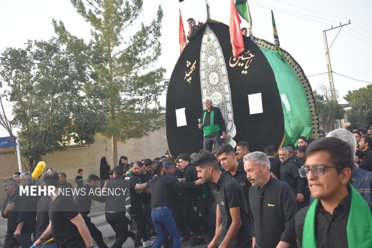 آیین نخل برداری دربهاباد برگزار شد+ تصاویر