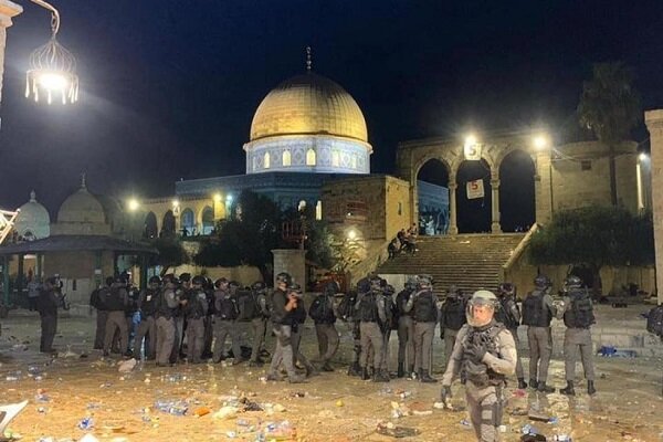 دعوات مقدسیة لكسر حصار مسجد الأقصى المبارك