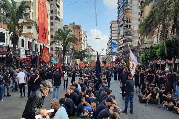 Lübnan'da görkemli Aşura merasimi Lübnan'da görkemli Aşura merasimi