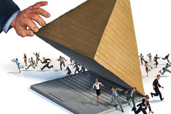 دستگیری ۱۹ سرشاخه شرکت هرمی در شهریار دستگیری ۱۹ سرشاخه شرکت هرمی در شهریار