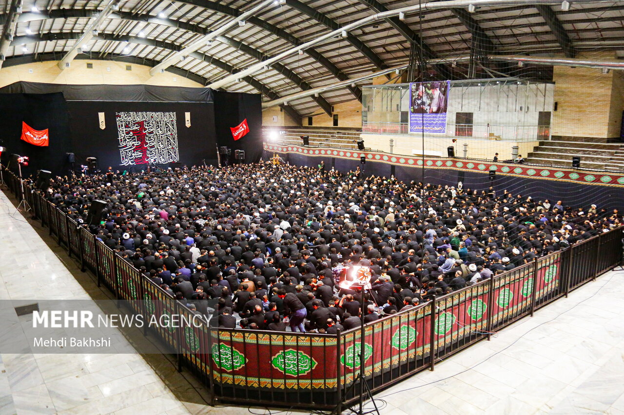 روایتی از مهندسان قمی که پای اقامه عزای سیدالشهدا (ع) هستند