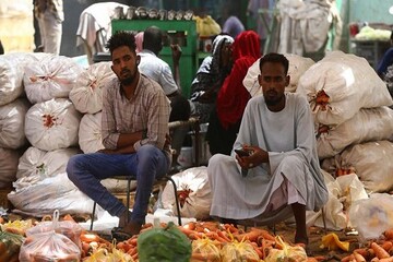 جنگ در سودان بسیاری را به زیر خط فقر کشانده است/ اوضاع فلاکت‌بار کارکنان بخش دولتی