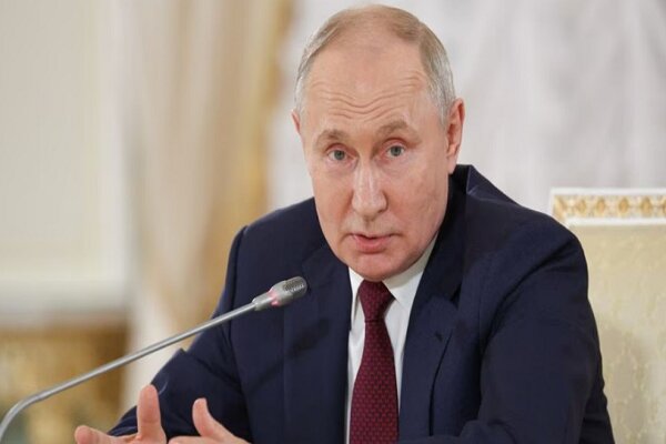 Russia not fighting ordinary Ukrainian people: Putin