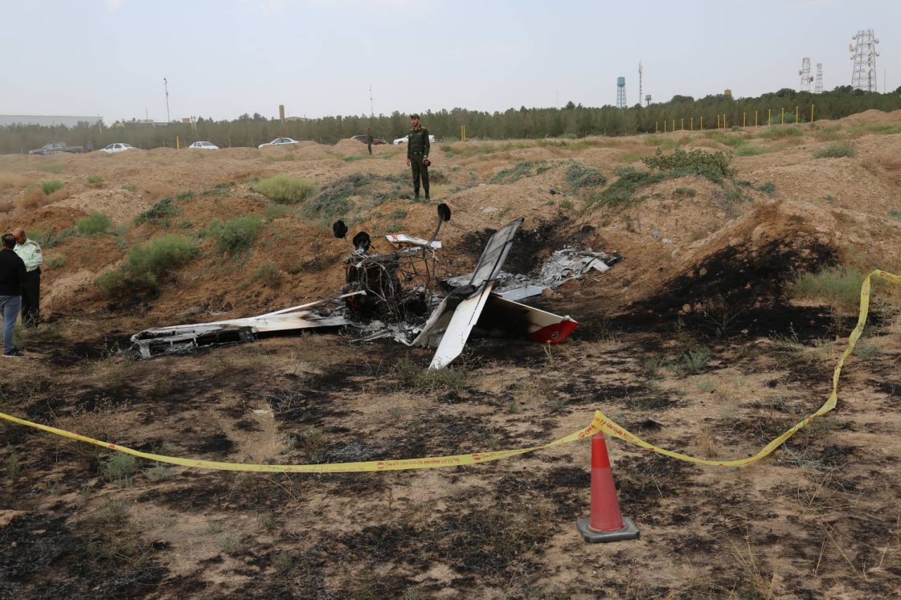 سقوط هواپیمای آموزشی در فرودگاه پیام+عکس