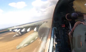 VIDEO: Russian Su-25 fighter jets attack Ukrainian targets