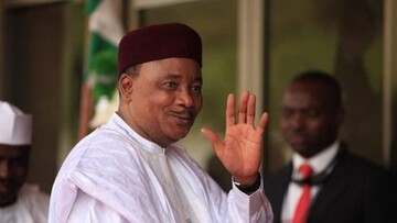 رئيس النيجر السابق يقود وساطة لحل الازمة