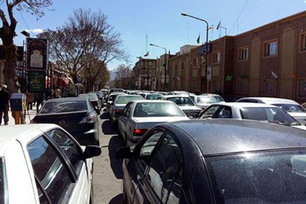 ترافیک خیابان های سنندج ناشی از ضعف راهور یا کم کاری شهرداری