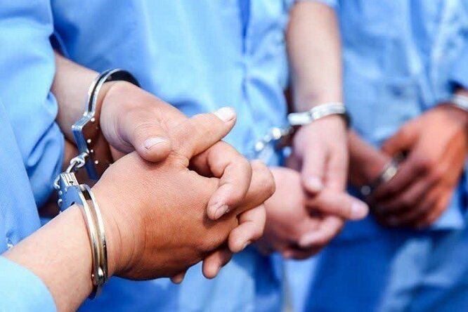 دستگیری متهمان موبایل‌قاپی از نوجوانان در نیشابور