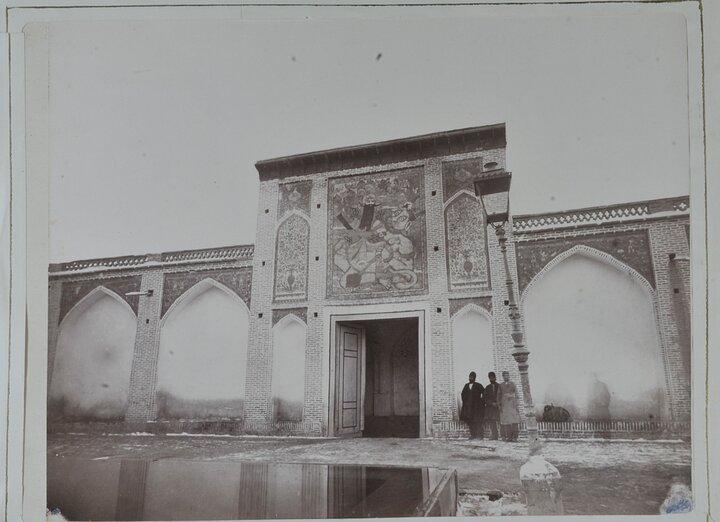 سردر کاخ گلستان در سالن بدنسازی! سردر کاخ گلستان در سالن بدنسازی!