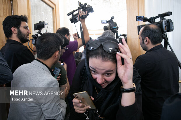 خبرنگاران حاظر در محل دیدار وزرای خارجه ایران و سوریه در حال ورود به محل دیدار وزرای خارجه سوریه و ایران هستند