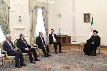 رئيس الجمهورية يستقبل وفدا من وزراء دولة سوريا