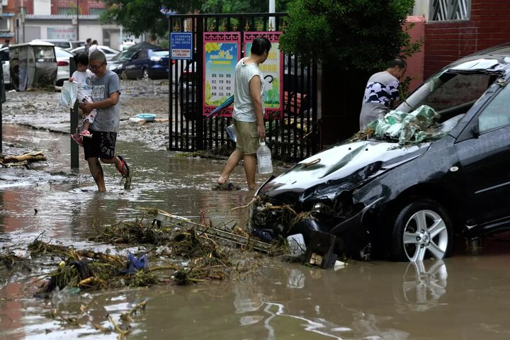 مرگ ۱۱ نفر در پی بارندگی شدید در پکن؛ ۲۷ تن مفقود شدند