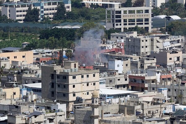 لبنان ...قتيل و7 جرحى في اشتباكات جديدة بمخيم عين الحلوة 