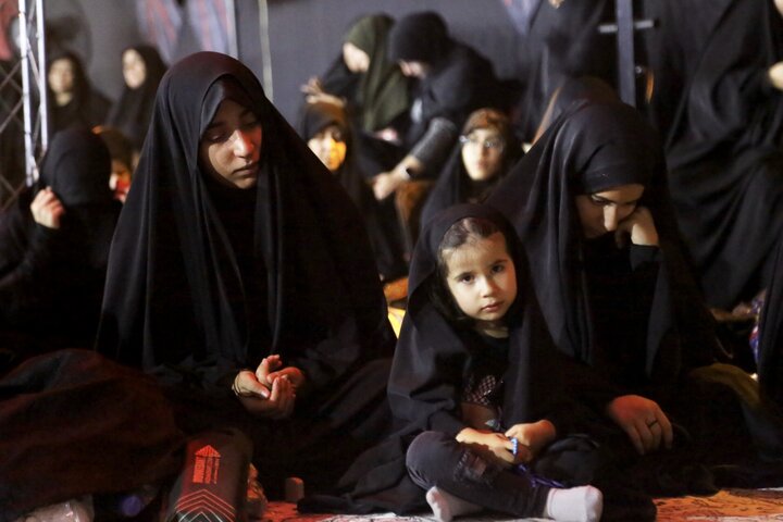 میدانم دلتنگ لحظات زیر خیمه اباعبدالله خواهم شد