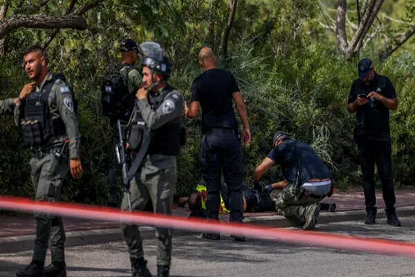 Palestinian martyred, 6 Zionists injured in West bank(+VIDEO)