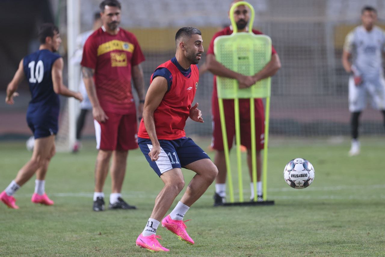 تصاویری از تمرین تیم پرستاره/سپاهان با این همه بازیکن قهرمان است؟