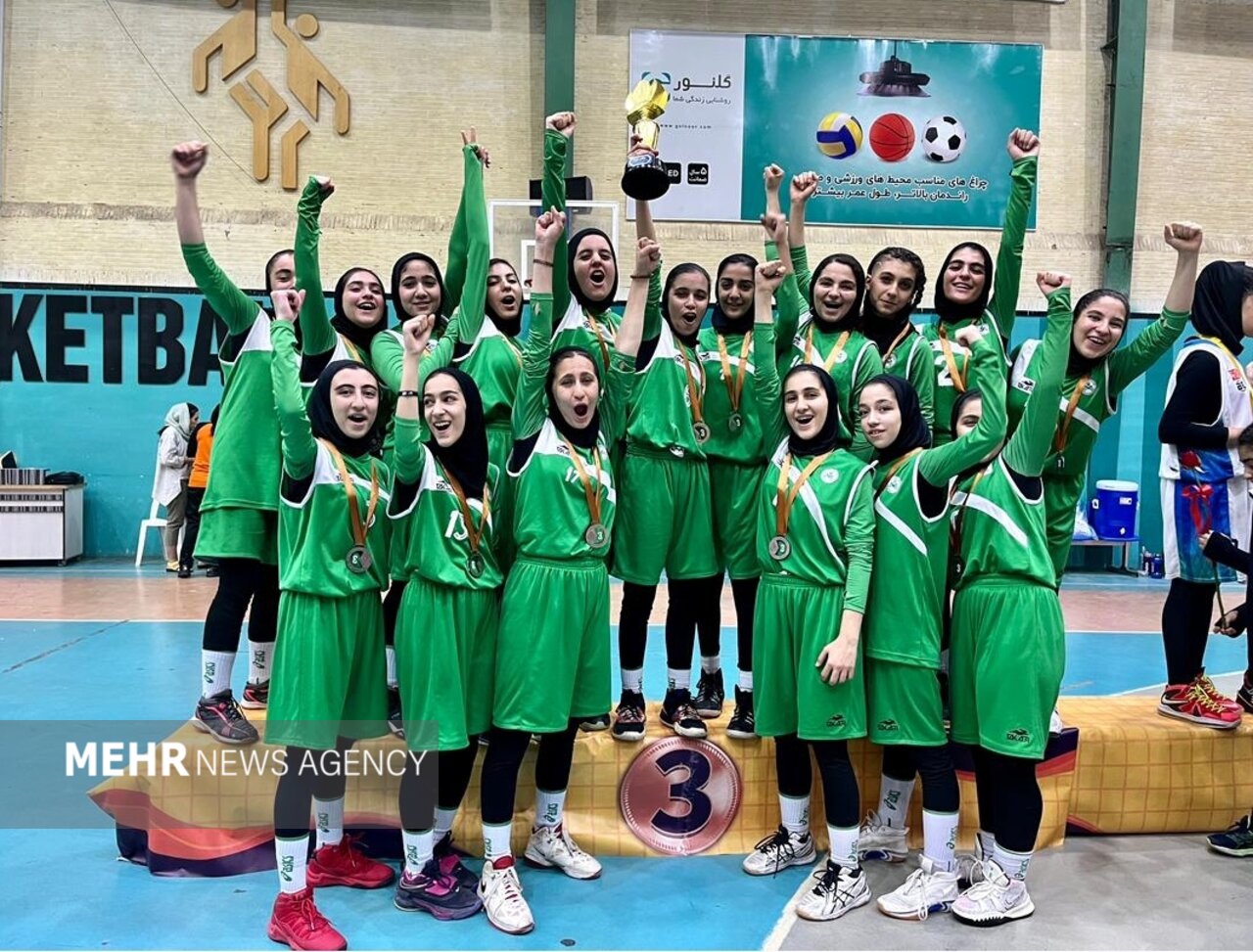 دختران نوجوان تیم بسکتبال ذوب‌آهن به مقام سوم رسیدند