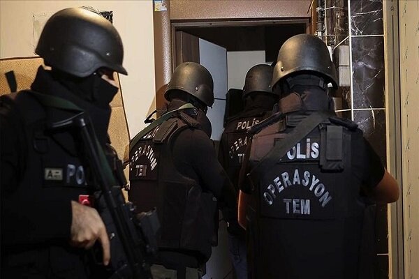 پلیس ترکیه ۱۷ مظنون به‌عضویت در داعش را بازداشت کرد