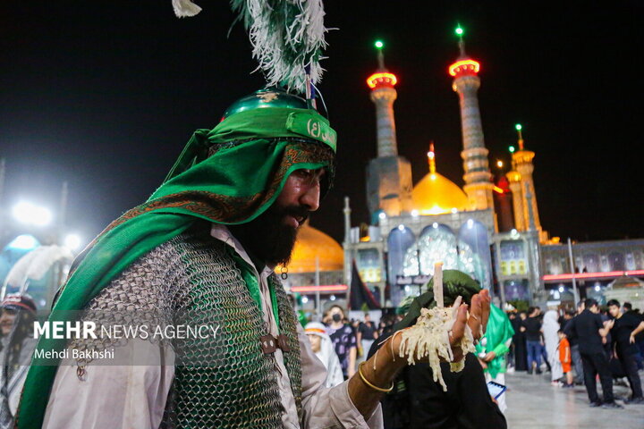 آئین شام غریبان شهادت ابا عبدالله الحسین (علیه السلام) در جوار بارگاه ملکوتی حضرت فاطمه معصومه (سلام الله علیها) برگزار شد