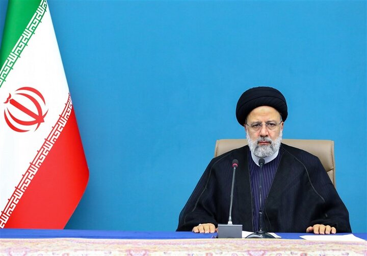 الرئيس الإيراني: العدو يهدف لبث روح اليأس والإحباط لدى الشعب