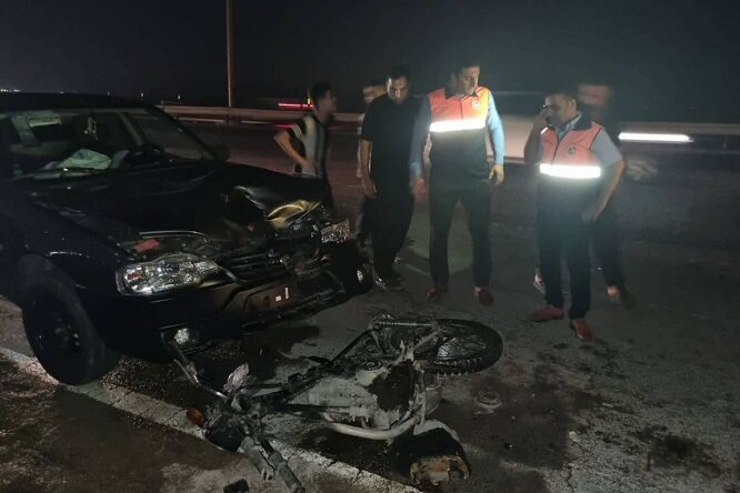 یک فوتی و چهار مصدوم در حادثه واژگونی سراتو در جاده نطنز – کاشان