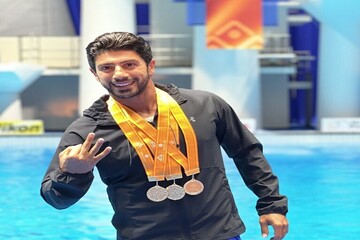 Iranian diver Mirabian wins 3 gold at 2023 Masters