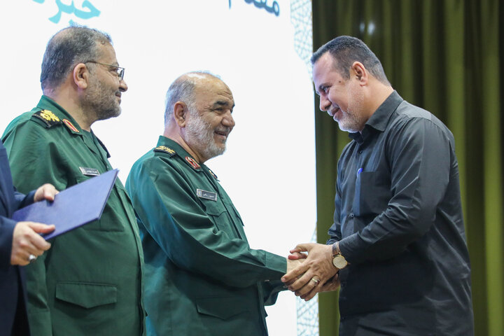 همایش «پیشرفت ایران قوی با خبرنگاران امیدآفرین» 17