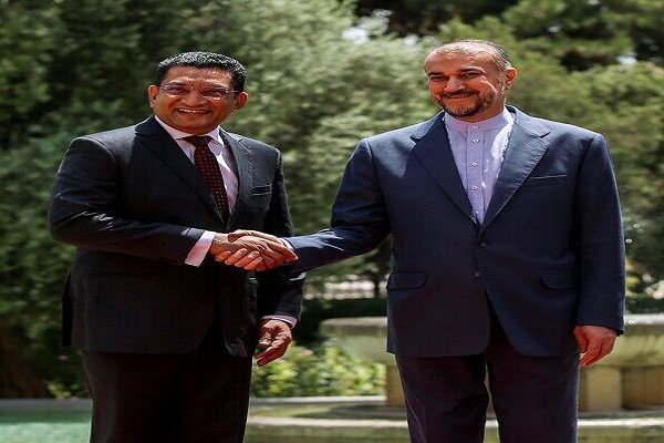 Iran, Sri Lanka to strengthen coop. in international level