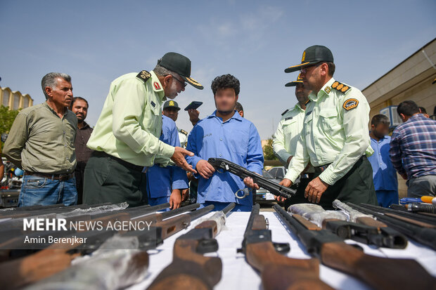 کشفیات نیروی انتظامی استان فارس در مقابله با سارقان